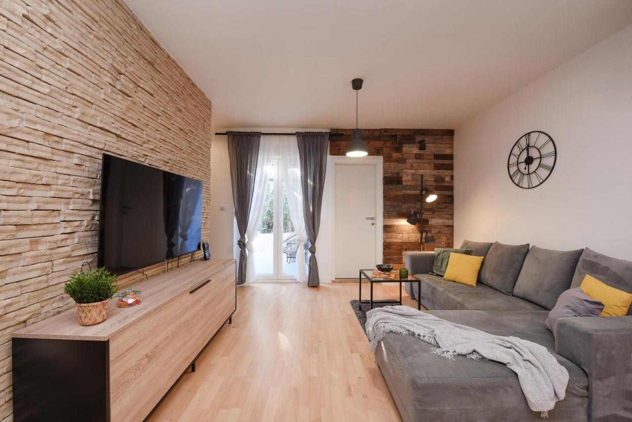 L&R Luxury Apartment- Free Parking Zadar Zewnętrze zdjęcie